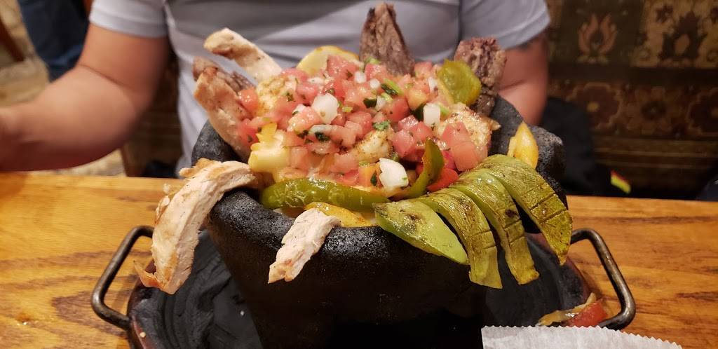 Two Senoritas Restaurant | restaurant | 1355 Main St, Sarasota, FL 34236, USA | 9413661618 OR +1 941-366-1618