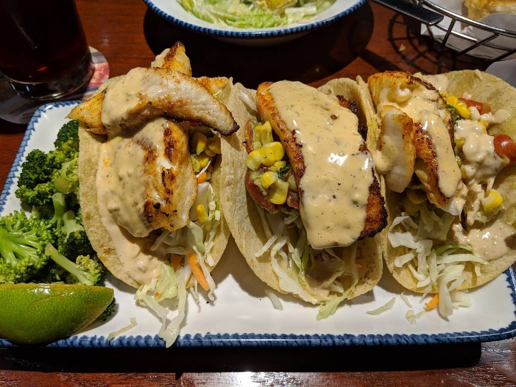 Red Lobster | restaurant | 2696 S Dirksen Pkwy, Springfield, IL 62703, USA | 2175296900 OR +1 217-529-6900