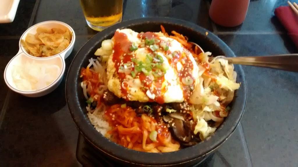 Kumas Asian Bistro | restaurant | 420 E State St, Rockford, IL 61104, USA | 8154901000 OR +1 815-490-1000