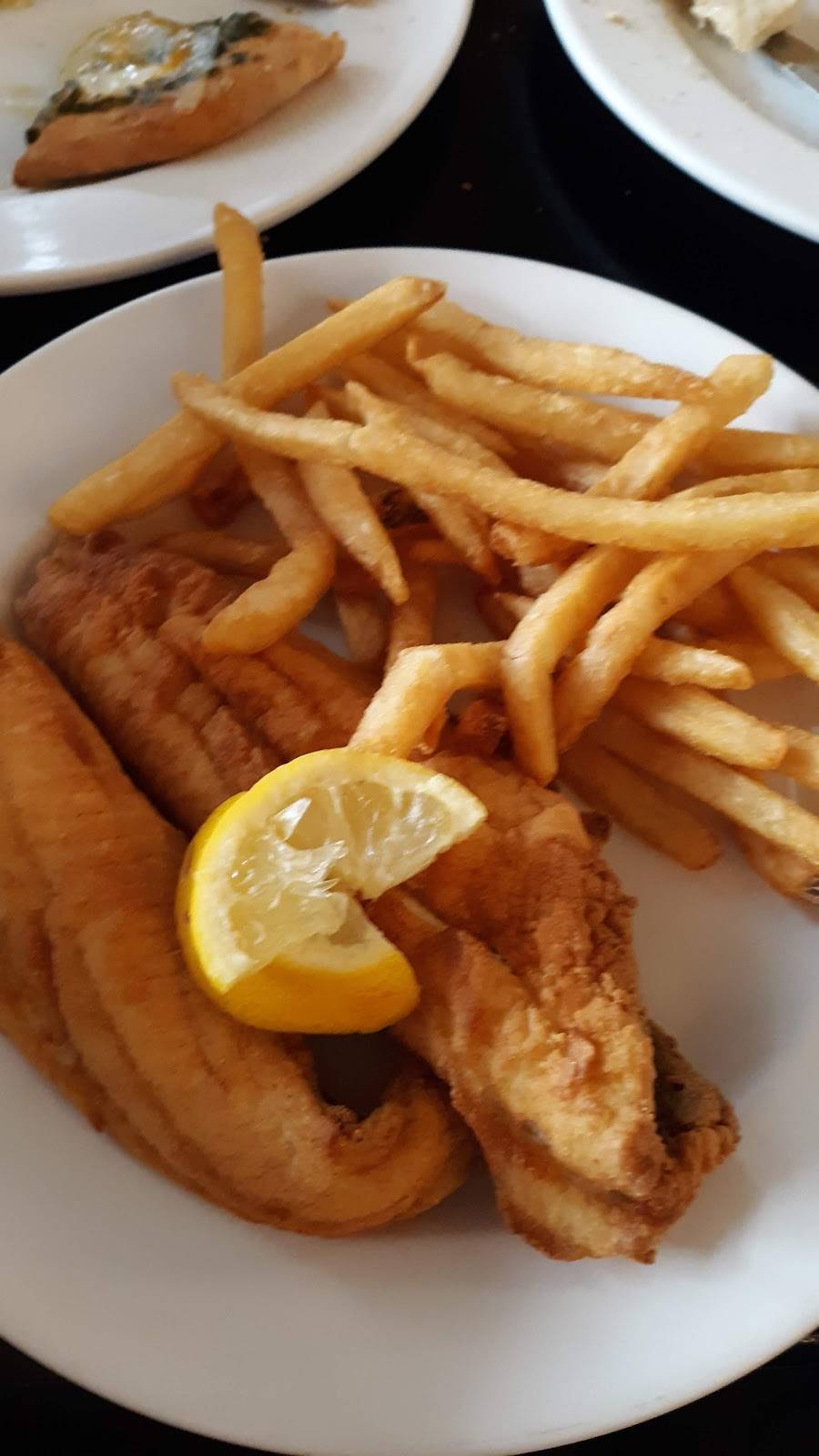 Sammios Italian Restaurant | restaurant | 3057 N Main St, Hope Mills, NC 28348, USA | 9104244000 OR +1 910-424-4000