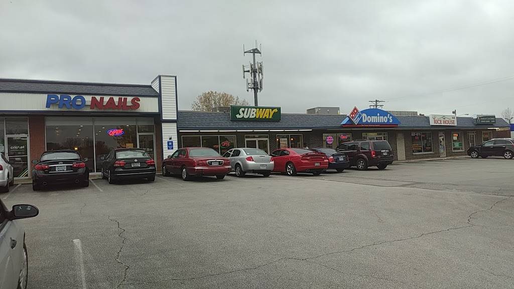 Subway Restaurants | restaurant | 8444 N Lindbergh Blvd, Florissant, MO 63031, USA | 3149728022 OR +1 314-972-8022