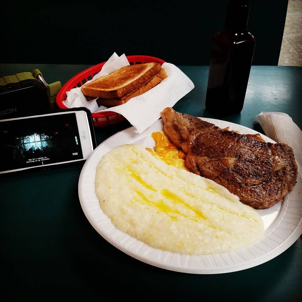 Nikis Food Shop | restaurant | 2200 Beatties Ford Rd, Charlotte, NC 28216, USA | 7043982638 OR +1 704-398-2638