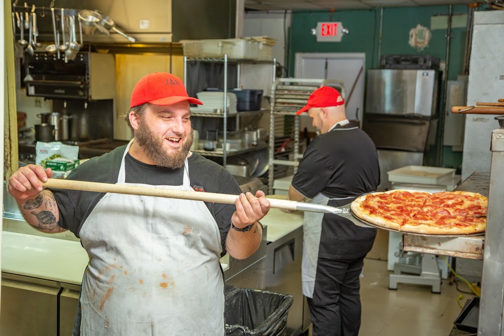J&Rs Pizzeria | restaurant | 608 Oakfield Dr, Brandon, FL 33511, USA | 8136843354 OR +1 813-684-3354