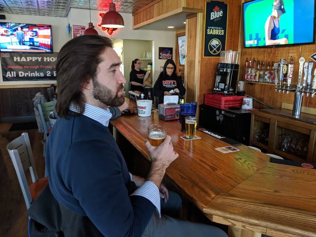 Duffs Famous Wings | restaurant | 2425 W Henrietta Rd, Rochester, NY 14623, USA | 5854917272 OR +1 585-491-7272