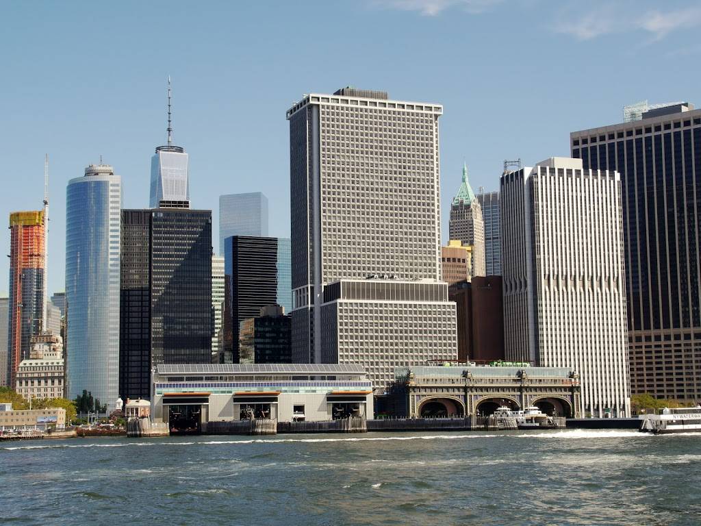 Central Market Grill | restaurant | 4 South St, New York, NY 10004, USA | 2125145220 OR +1 212-514-5220