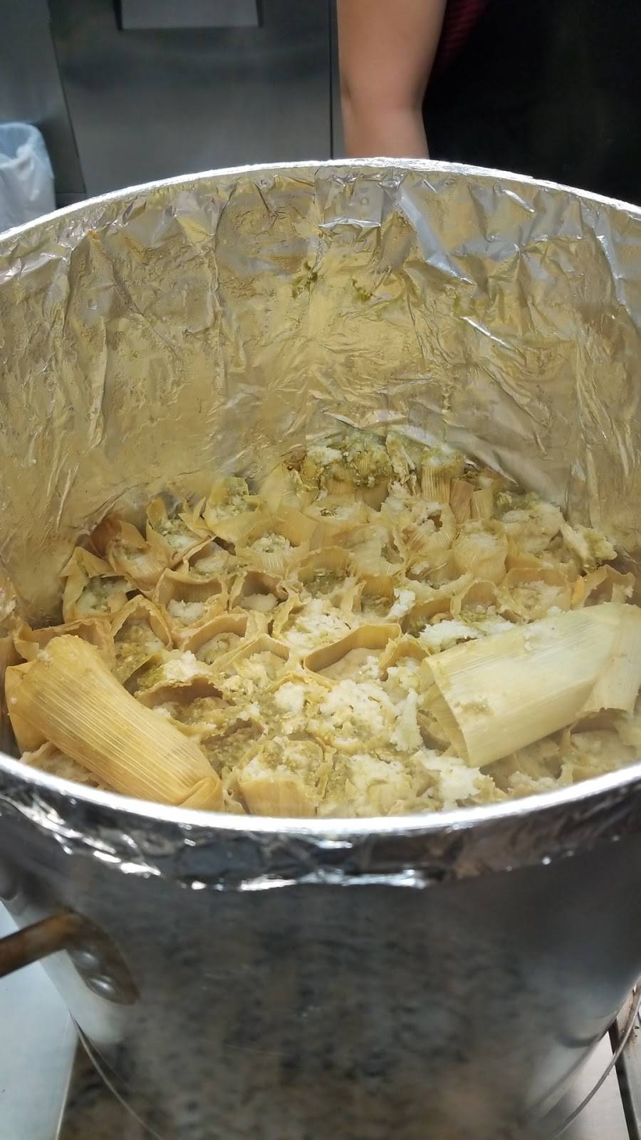 Chilo Y Chela Restaurant | restaurant | 4213 W North Ave, Chicago, IL 60639, USA | 7732692052 OR +1 773-269-2052