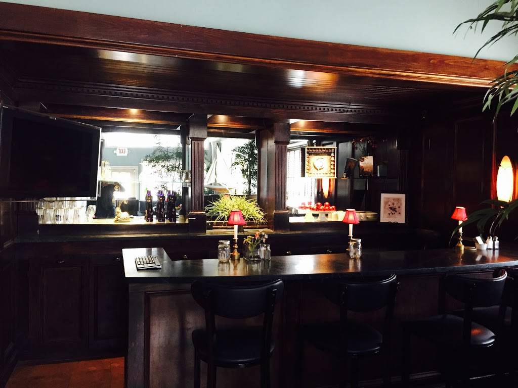 Blue Cat Bistro | restaurant | 575 Main St, Castleton, VT 05735, USA | 8024682791 OR +1 802-468-2791