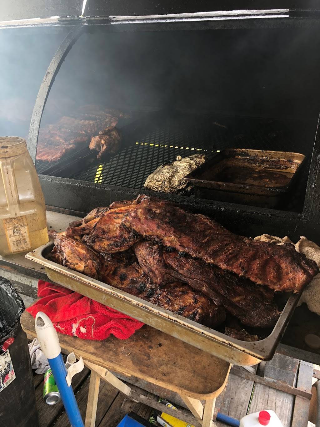 Uncle Jones Bar-B-Que | restaurant | 1370 E Altamonte Dr, Altamonte Springs, FL 32701, USA | 3219451440 OR +1 321-945-1440