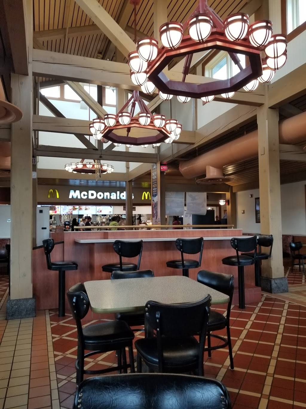 McDonalds | cafe | NY S Thurway Mm280 E, Syracuse, NY 13206, USA | 3154635400 OR +1 315-463-5400