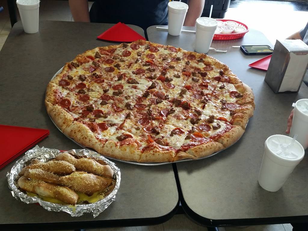 Fat Boys Pizza | restaurant | 2546 NW Fort Sill Blvd, Lawton, OK 73507, USA | 5802500000 OR +1 580-250-0000