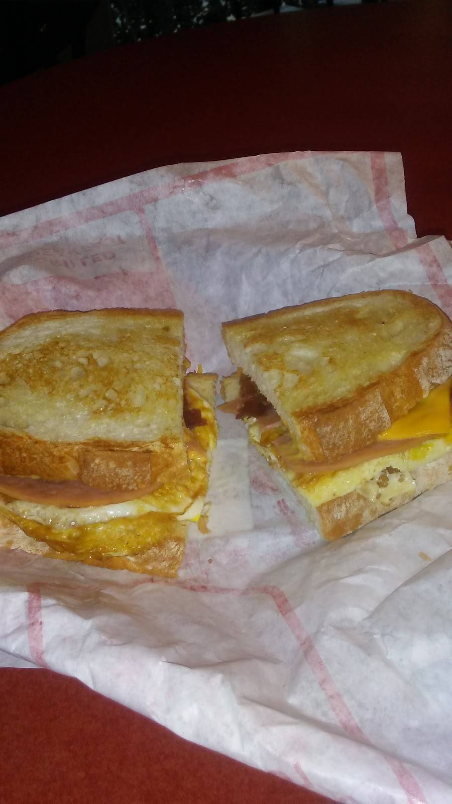 Jack in the Box | restaurant | 1228 Robert B Cullum Blvd, Dallas, TX 75210, USA | 2149289194 OR +1 214-928-9194