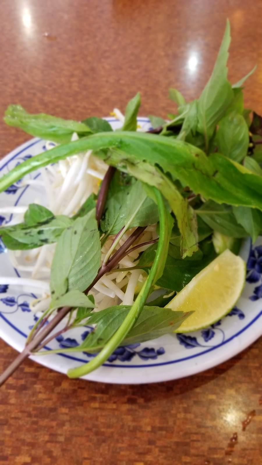 Pho Tau Bay | restaurant | 1628 Hostetter Rd # D, San Jose, CA 95131, USA | 4084417261 OR +1 408-441-7261