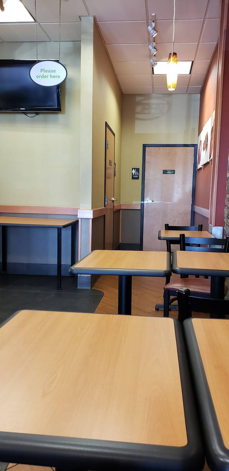 Subway | meal takeaway | 975 South West, SW 24th St, Fort Lauderdale, FL 33315, USA | 9545222229 OR +1 954-522-2229