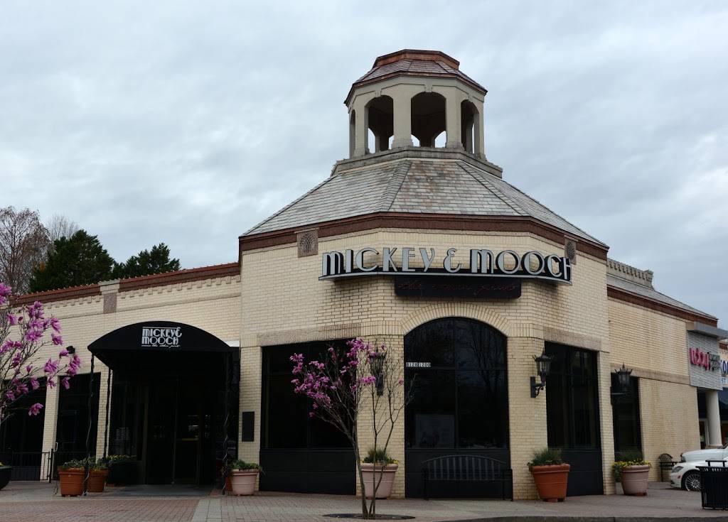 Mickey & Mooch | restaurant | 8128 Providence Rd #1200, Charlotte, NC 28277, USA | 7047528080 OR +1 704-752-8080