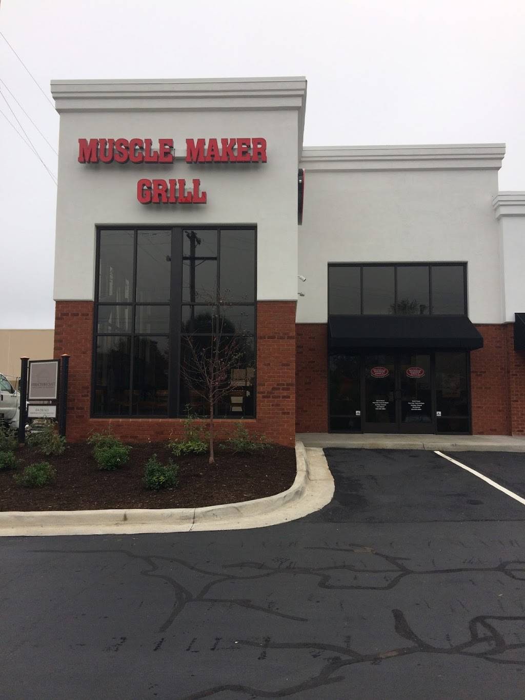Muscle Maker Grill | restaurant | 3920 Wards Rd, Lynchburg, VA 24502, USA | 4346164964 OR +1 434-616-4964