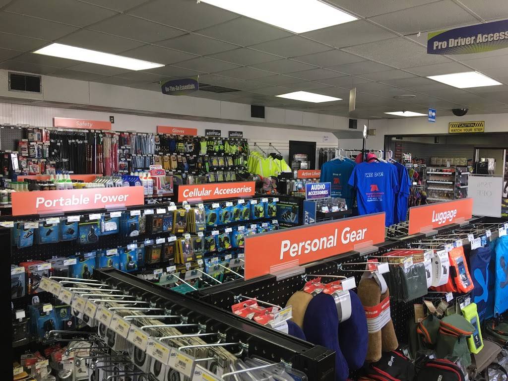 TA | restaurant | 1775 Bellefontaine St, Wapakoneta, OH 45895, USA | 4197382550 OR +1 419-738-2550