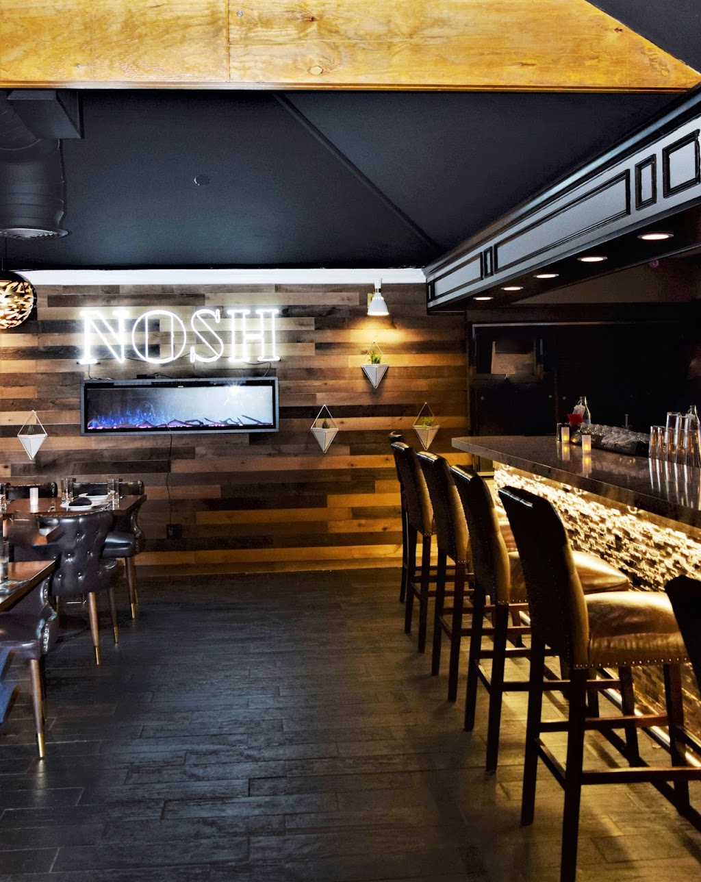 NOSH KITCHEN & COCKTAILS | restaurant | 470 Wheeler Rd, Hauppauge, NY 11788, USA | 6317616378 OR +1 631-761-6378