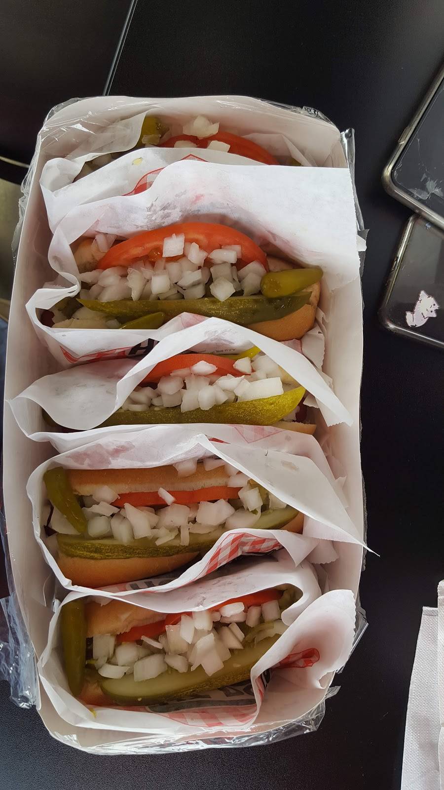 The Lucky Hot Dog | restaurant | 8020 W 171st St, Tinley Park, IL 60477, USA | 7082630130 OR +1 708-263-0130