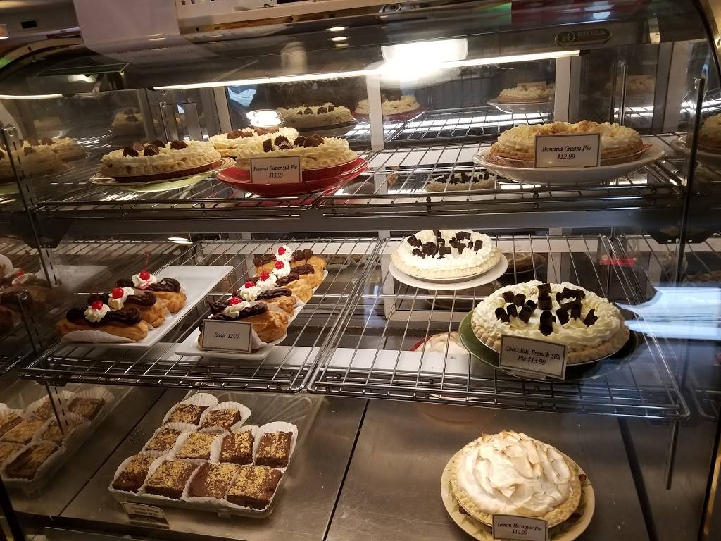 Perkins Restaurant & Bakery | restaurant | 1200 N Central Ave, Marshfield, WI 54449, USA | 7153876372 OR +1 715-387-6372