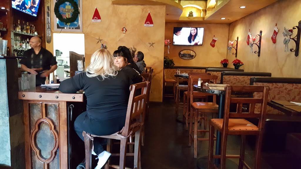 Los Reyes Bar & Grill | restaurant | 23865 Clinton Keith Rd #2, Wildomar, CA 92595, USA | 9516777177 OR +1 951-677-7177