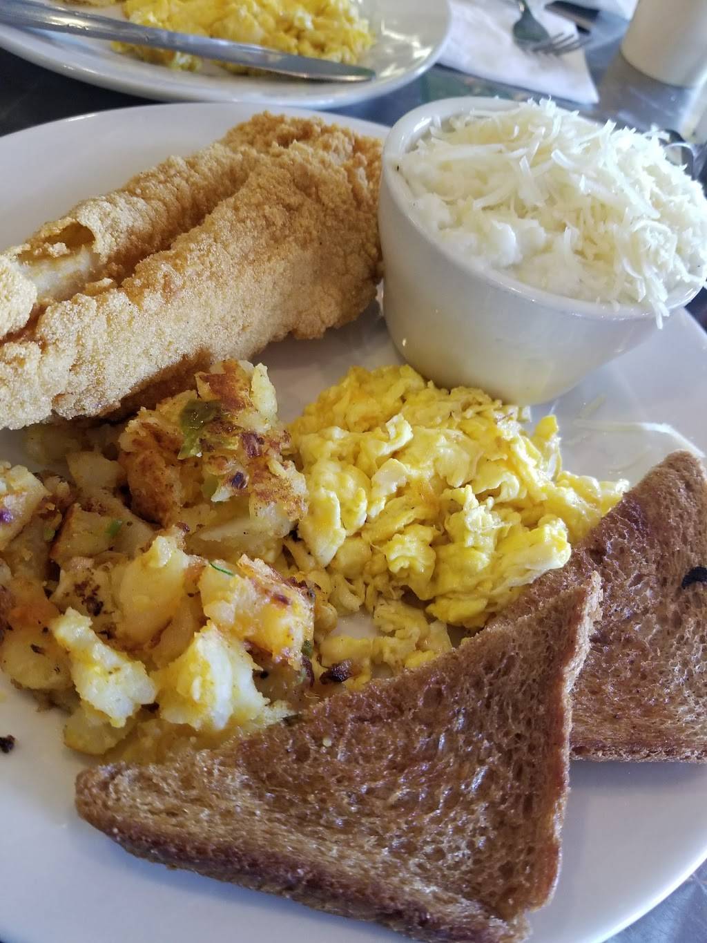 Vondas Kitchen | restaurant | 183 W Kinney St, Newark, NJ 07103, USA | 9737324532 OR +1 973-732-4532