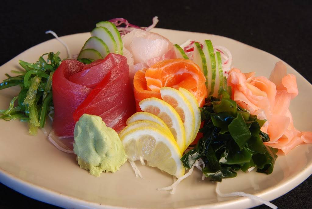 Bonsai Sushi | restaurant | 5174 Dr Phillips Blvd, Orlando, FL 32819, USA | 4072920333 OR +1 407-292-0333