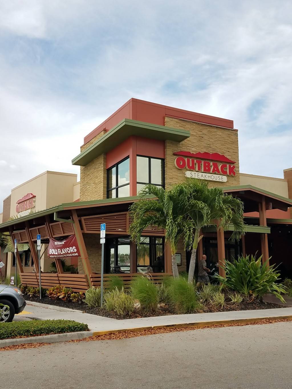 Outback Steakhouse | restaurant | 12995 S Cleveland Ave, Fort Myers, FL 33907, USA | 2399361021 OR +1 239-936-1021