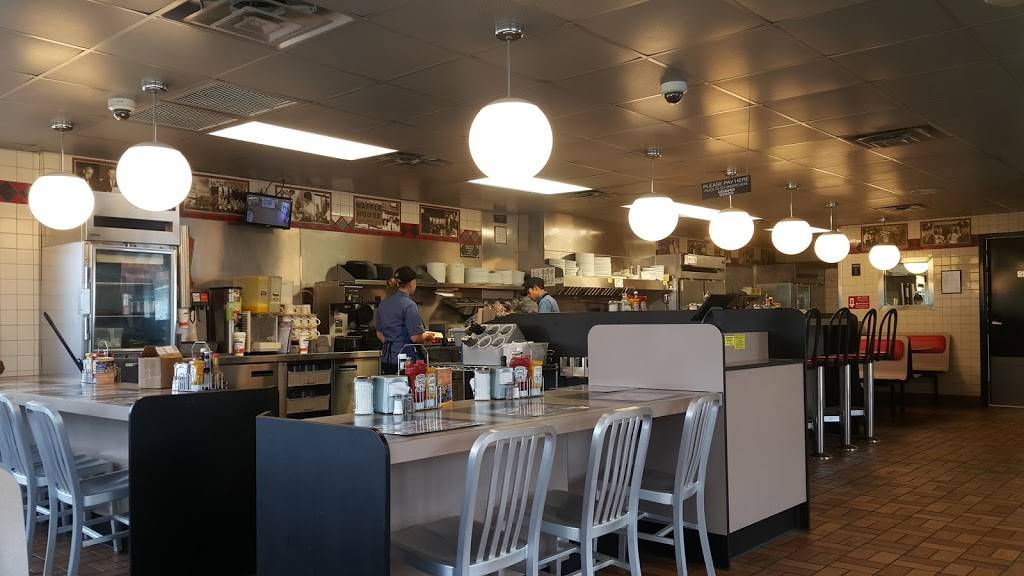 Waffle House | meal takeaway | 7670 Starkey Rd, Seminole, FL 33777, USA | 7273923072 OR +1 727-392-3072
