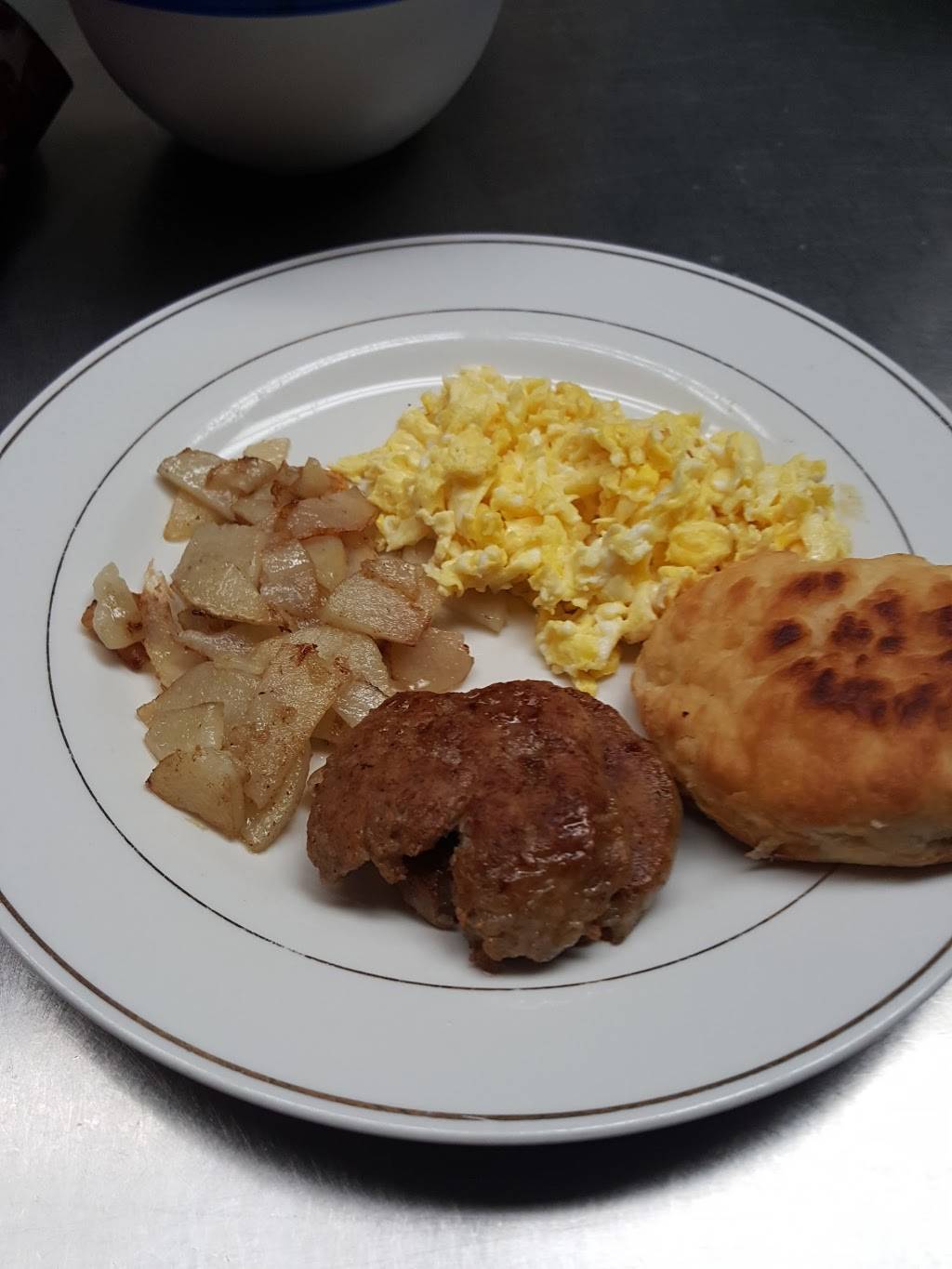 Michelles Home Cooking | restaurant | 11256 US-15, Clarksville, VA 23927, USA | 4343744400 OR +1 434-374-4400