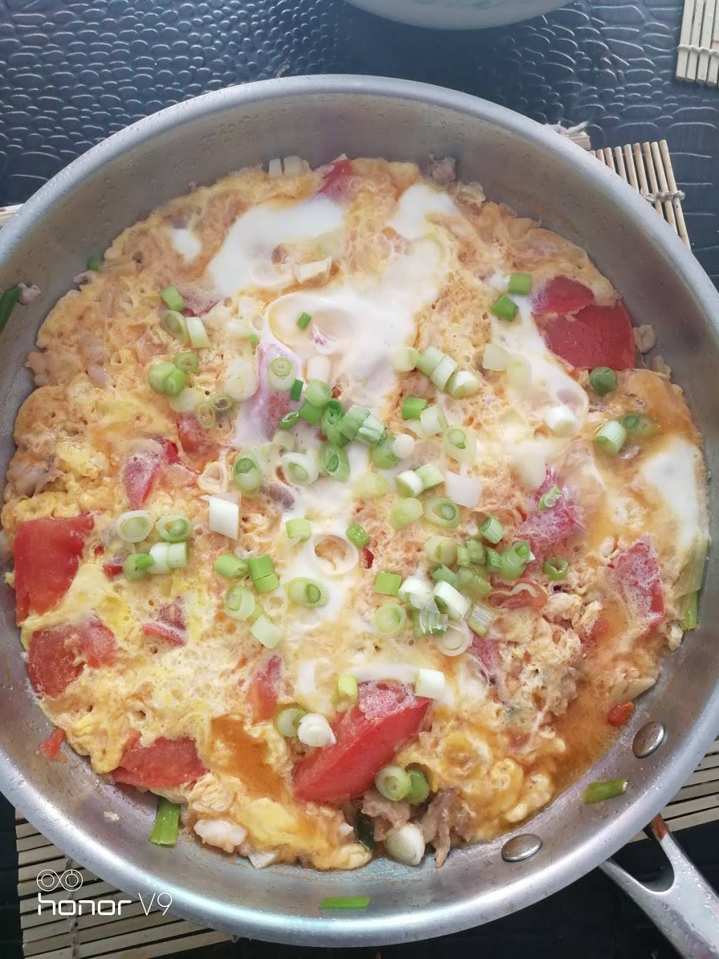 Barrie Wok | restaurant | 240 Big Bay Point Rd, Barrie, ON L4N 0B8, Canada | 7057391112 OR +1 705-739-1112