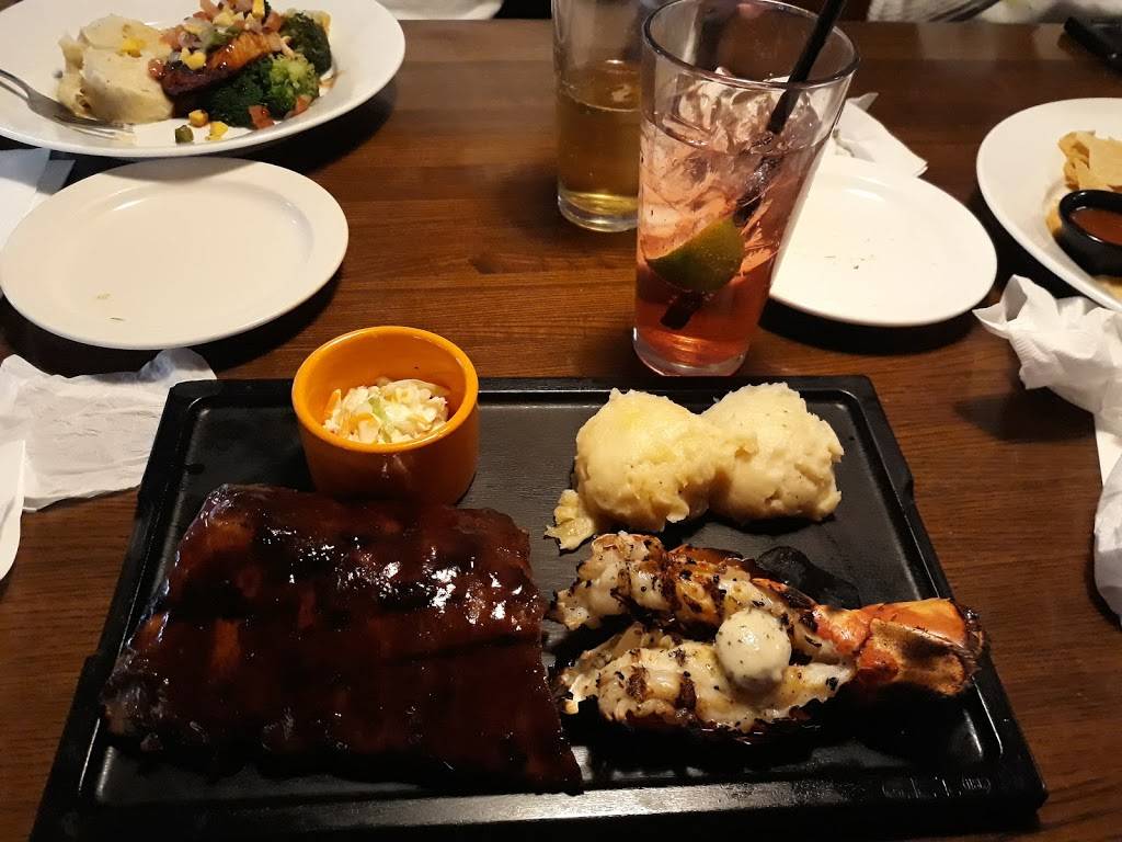 TGI Fridays | restaurant | 341 NJ-10, East Hanover, NJ 07936, USA | 9738843200 OR +1 973-884-3200