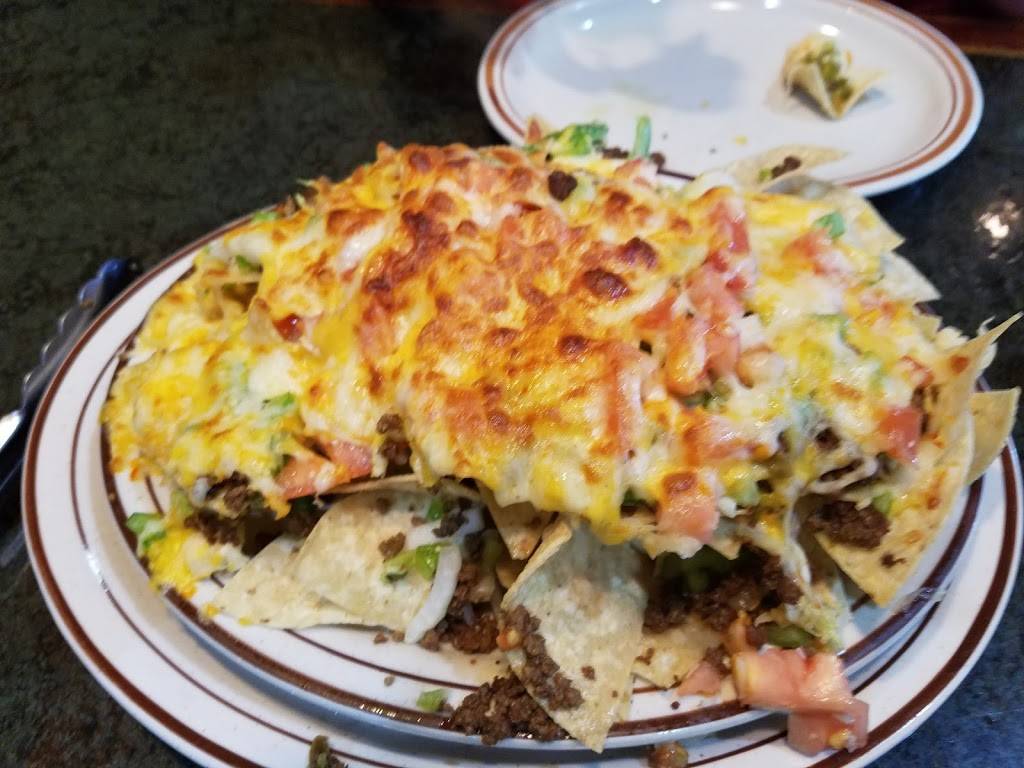 Brass Pointe | restaurant | 24234 Orchard Lake Rd, Farmington, MI 48336, USA | 2484761377 OR +1 248-476-1377