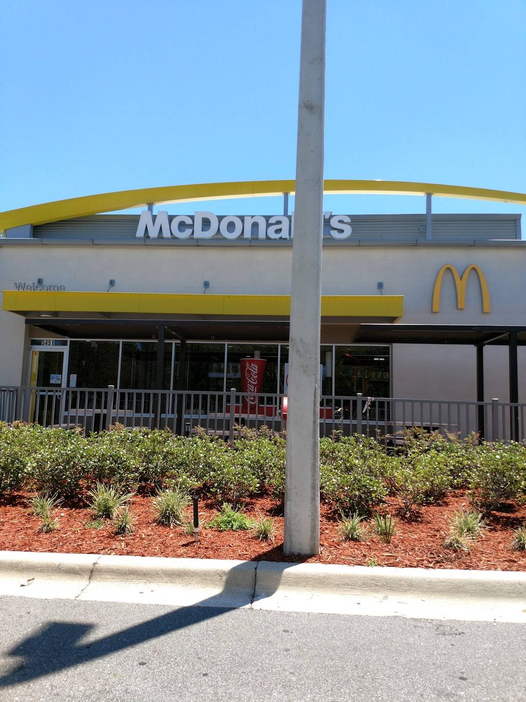 McDonalds | cafe | 5451 Roosevelt Blvd, Jacksonville, FL 32210, USA | 9043898712 OR +1 904-389-8712