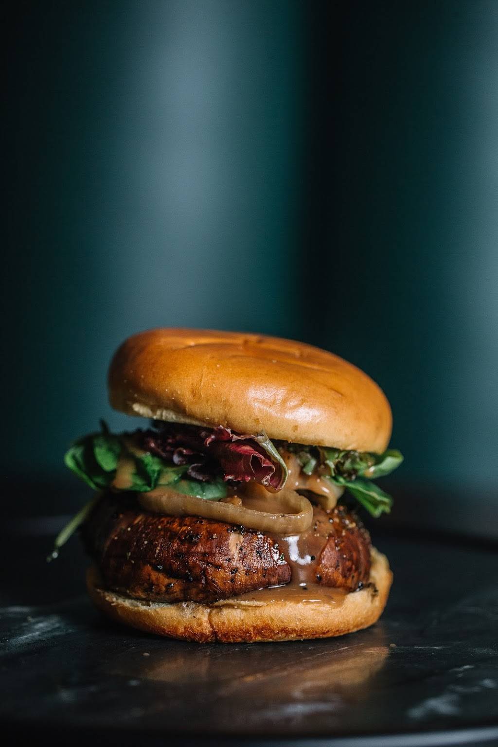 The Urban Burger Bar | restaurant | 3300 Clipper Mill Rd, Baltimore, MD 21211, USA | 4436527818 OR +1 443-652-7818