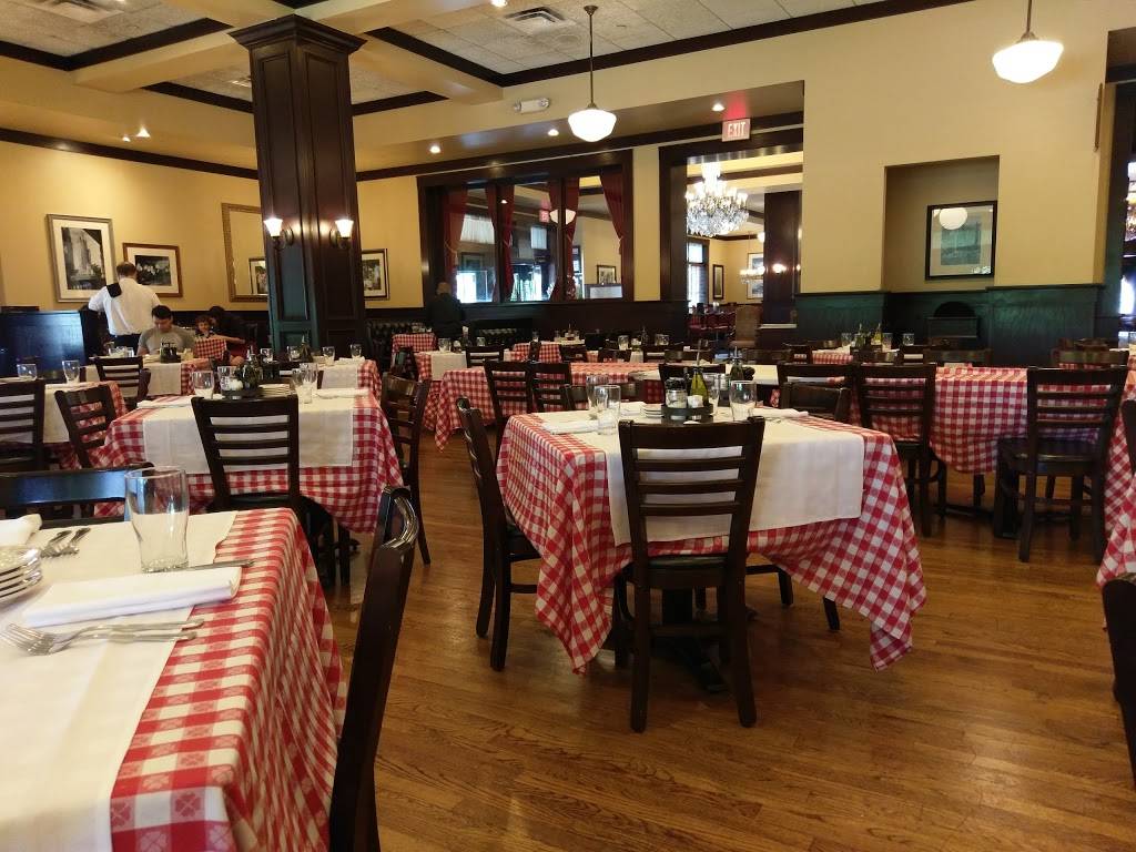 Maggianos Little Italy | restaurant | 17603 IH 10W, San Antonio, TX 78257, USA | 2104516000 OR +1 210-451-6000