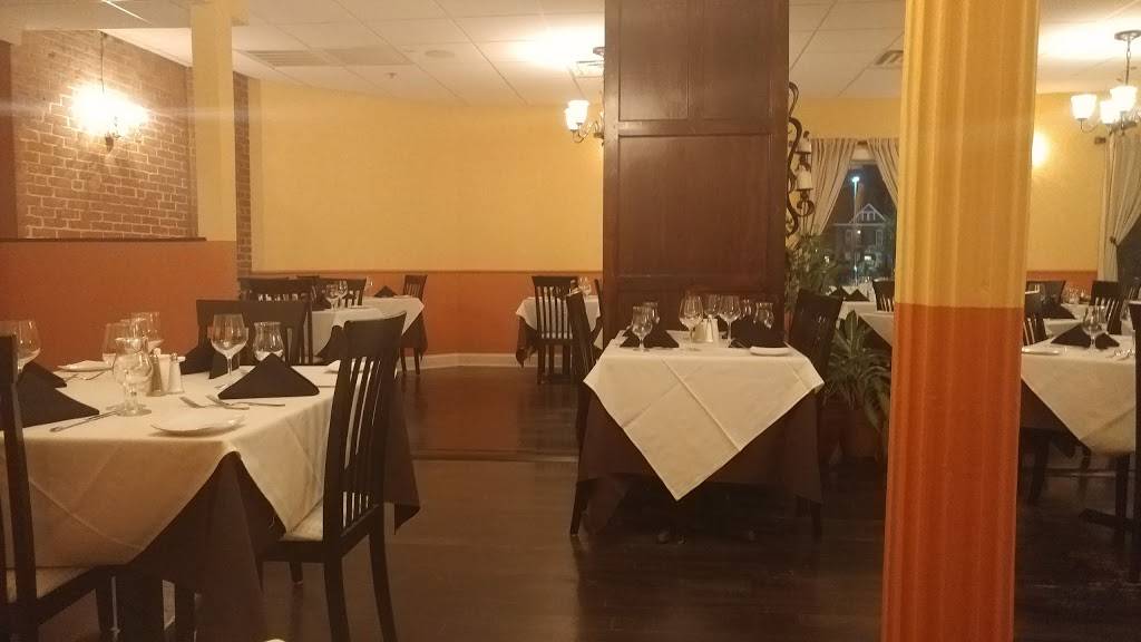El Pulpo & Tapas Bar - Middletown | restaurant | 46 Melilli Plaza, Middletown, CT 06457, USA | 8607887525 OR +1 860-788-7525
