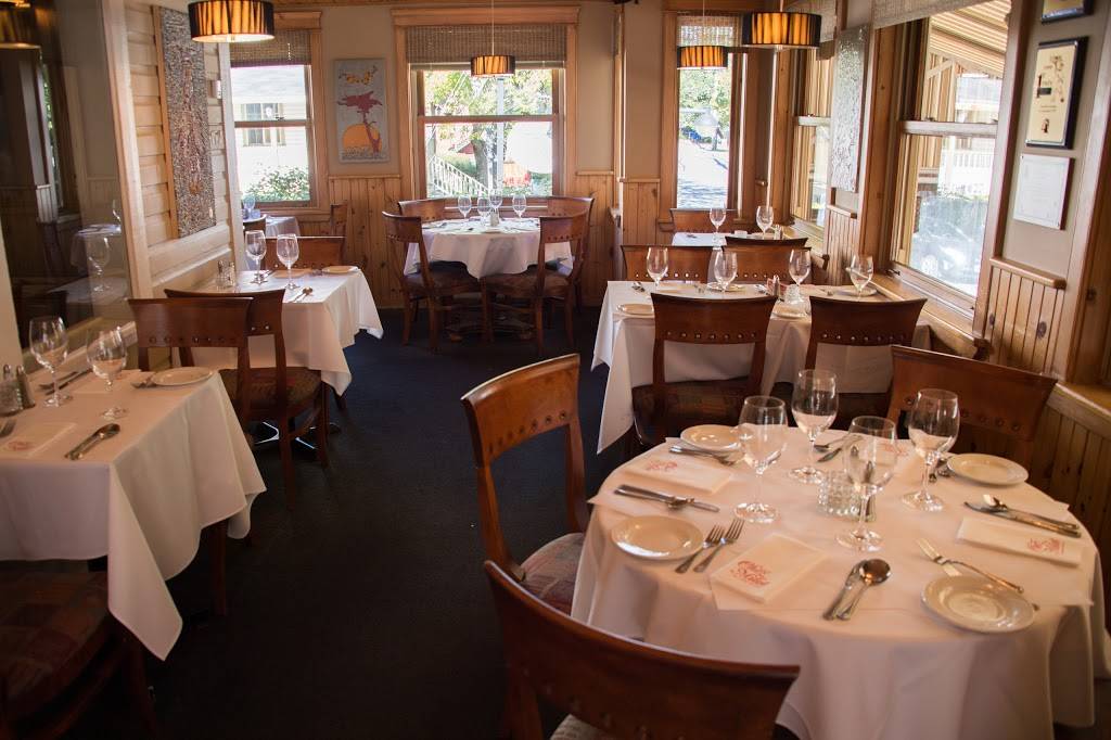 Chez Milot | restaurant | 958 Rue Valiquette, Sainte-Adèle, QC J8B 2M3, Canada | 4502292838 OR +1 450-229-2838