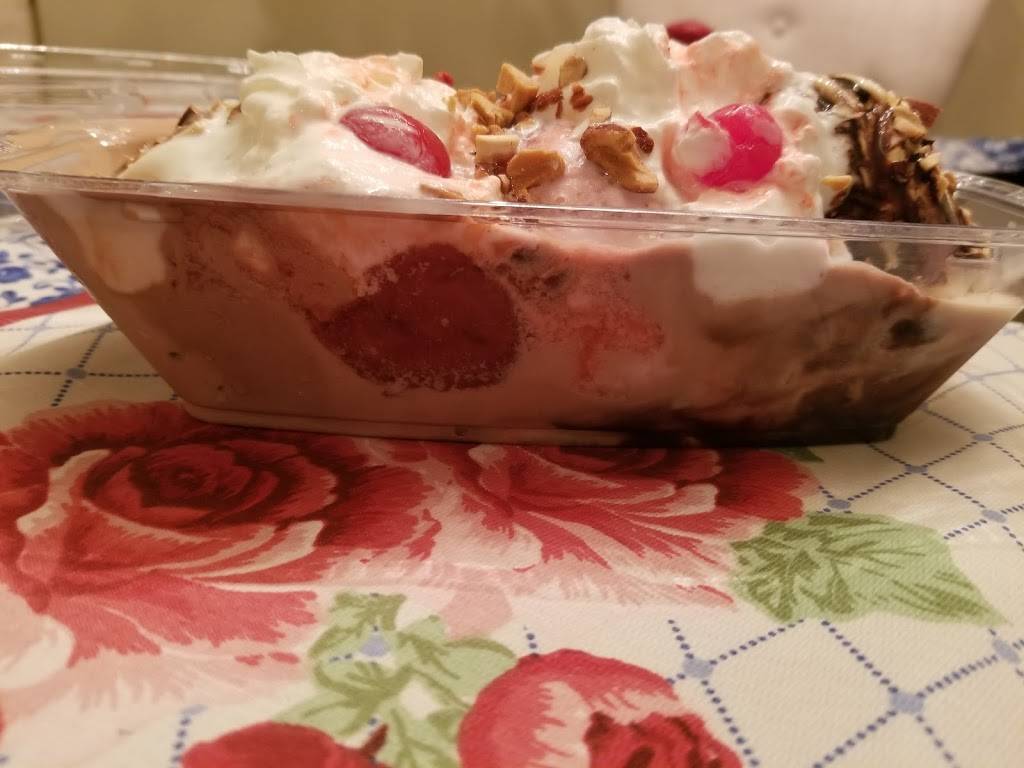 Braums Ice Cream & Burger Restaurant | restaurant | 3126 S 129th E Ave, Tulsa, OK 74134, USA | 9186657289 OR +1 918-665-7289