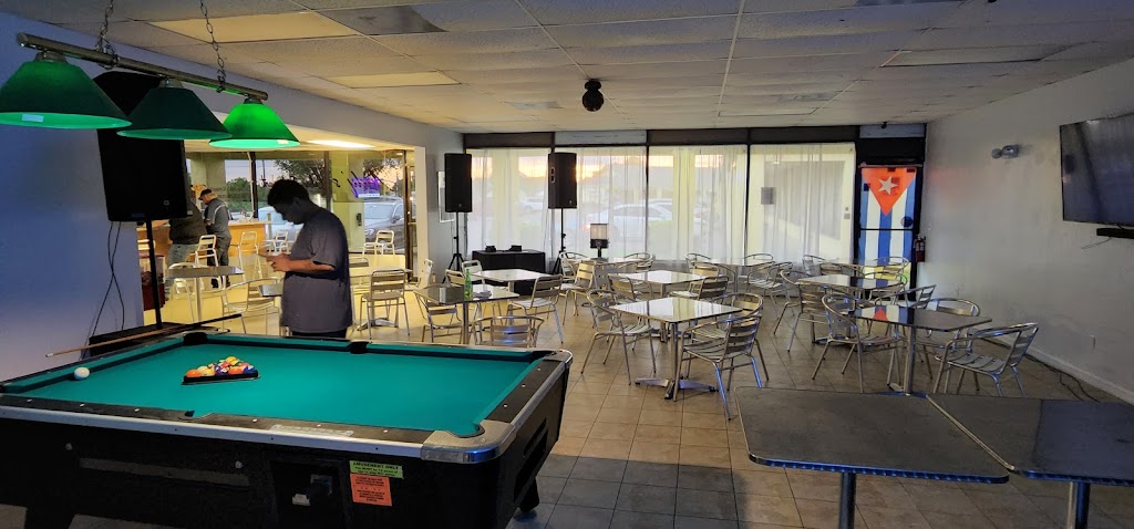 Andys Cuban Restaurant | restaurant | 1000 Lee Blvd # 303, Lehigh Acres, FL 33936, USA | 2392308950 OR +1 239-230-8950