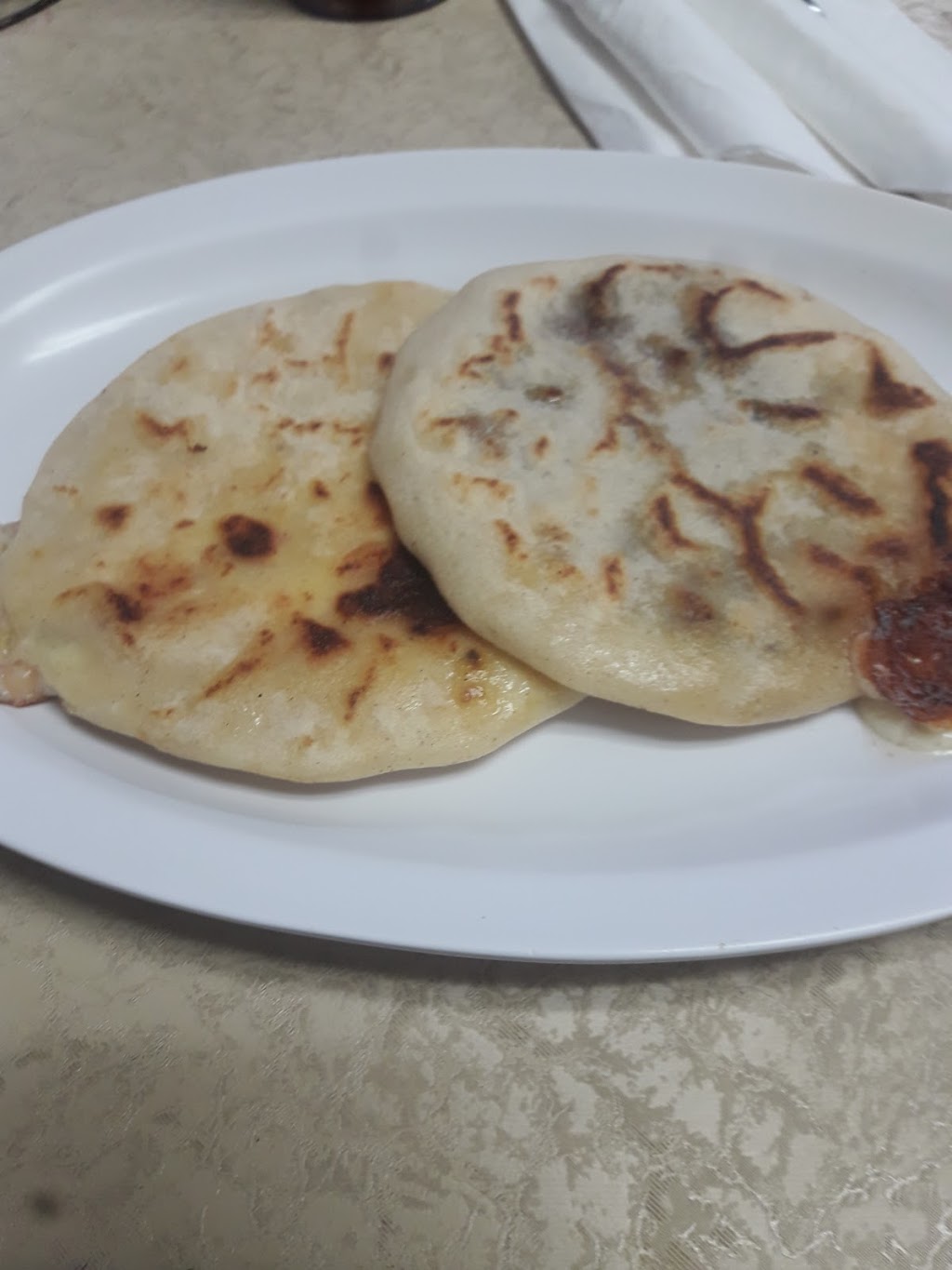 Ilopango Salvadorean Restaurant | restaurant | 3430 E Tropicana Ave #3, Las Vegas, NV 89121, USA | 7024569696 OR +1 702-456-9696