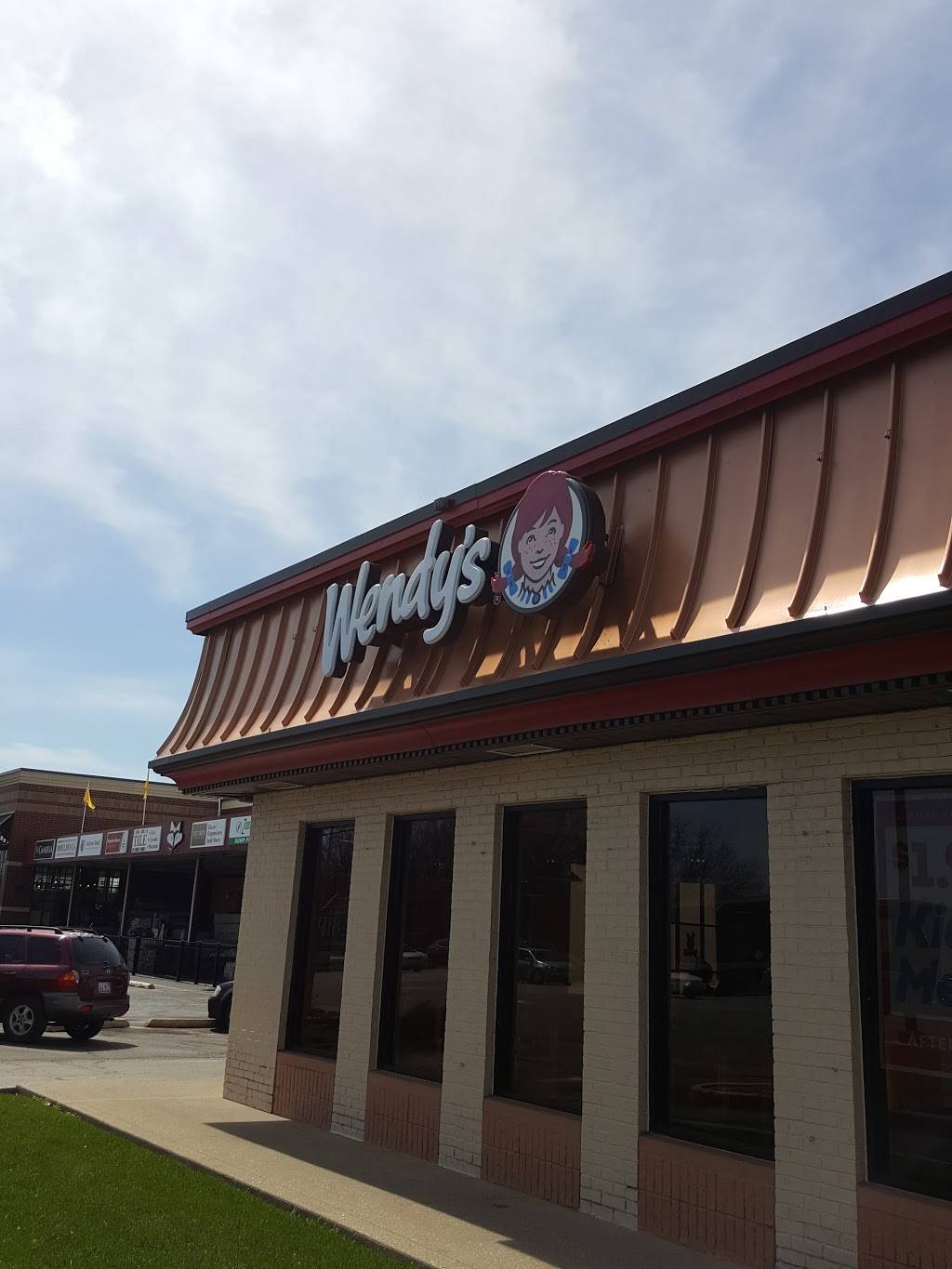 Wendys | restaurant | 11110 S Cicero Ave, Alsip, IL 60803, USA | 7084253390 OR +1 708-425-3390
