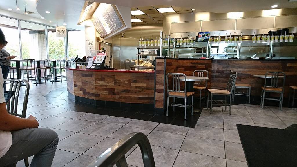 Baja Fresh | restaurant | 899 NE 25th Ave, Hillsboro, OR 97124, USA | 5037180030 OR +1 503-718-0030