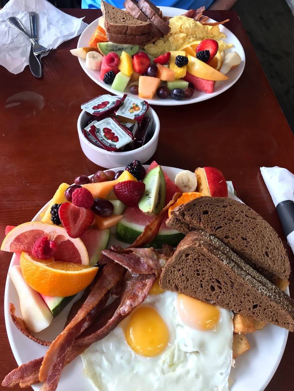 Mains Mansion | restaurant | 144 Main St N, Markham, ON L3P 5T3, Canada | 9054721114 OR +1 905-472-1114