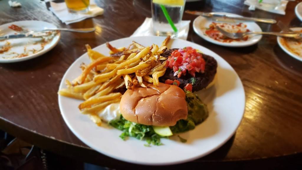 Vickerys Bar & Grill - Glenwood Park | restaurant | 933 Garrett St #101, Atlanta, GA 30316, USA | 4046278818 OR +1 404-627-8818