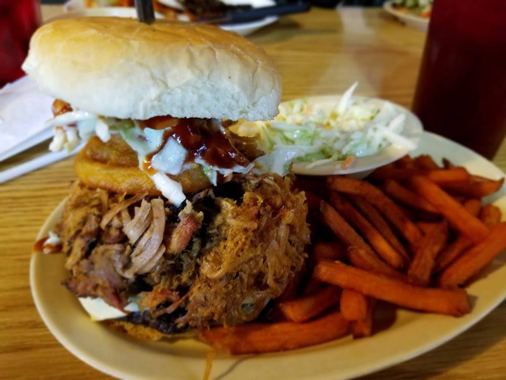 Fox Creek BBQ | restaurant | 129 Lawrence St, Batesville, AR 72501, USA | 8706980034 OR +1 870-698-0034
