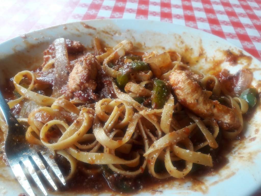 Vinces Italian Restaurant & Pizzeria | restaurant | 15223 4th Ave SW, Burien, WA 98166, USA | 2062461497 OR +1 206-246-1497