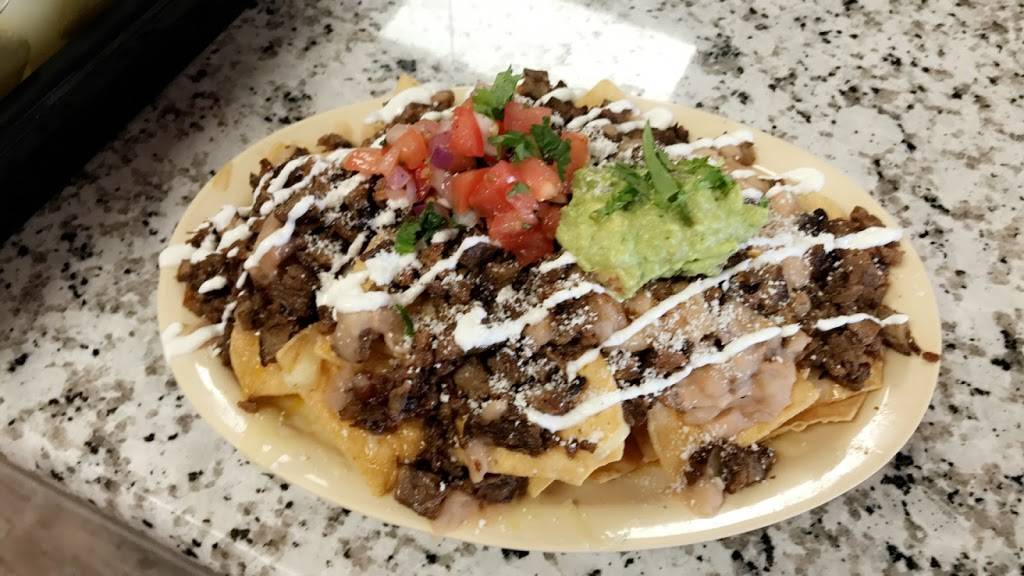 Tacos Goyo | restaurant | 647b W El Monte Way, Dinuba, CA 93618, USA | 5595965053 OR +1 559-596-5053