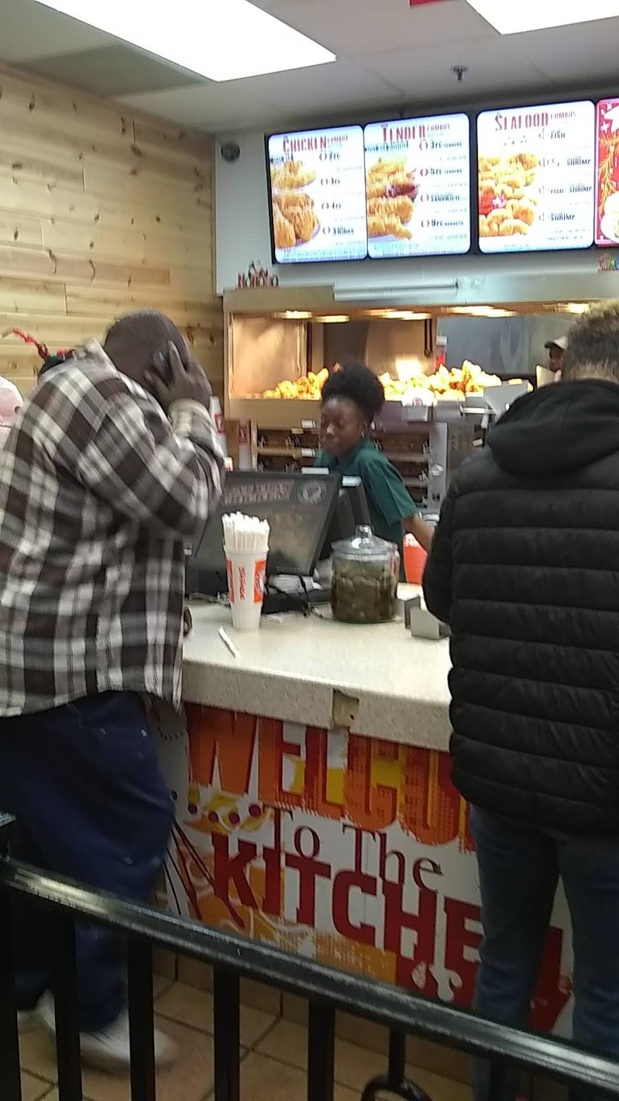 Popeyes Louisiana Kitchen | restaurant | 2301 Liberty Heights Ave, Baltimore, MD 21215, USA | 4105233600 OR +1 410-523-3600