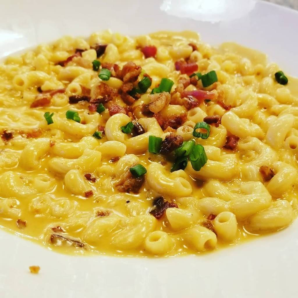 State Draft House & Craft Kitchen | restaurant | 1050 Flower Mound Rd #280, Flower Mound, TX 75028, USA | 9724100445 OR +1 972-410-0445