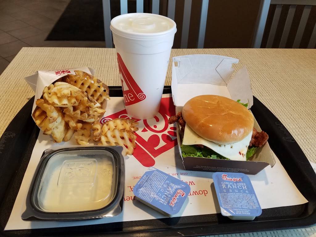 Chick-fil-A | restaurant | 4040 Merle Hay Rd, Des Moines, IA 50310, USA | 5152765222 OR +1 515-276-5222